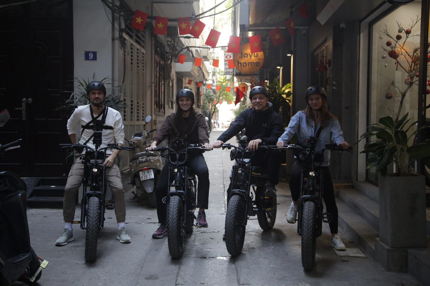 Hanoi After Dark - Ride & Taste by E-Bike